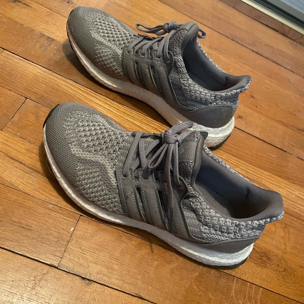Adidas women’s sneakers